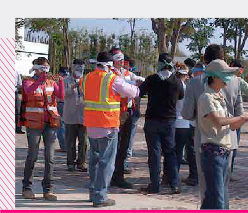 Demostración de asistencia a personas con discapacidad en situaciones de emergencia